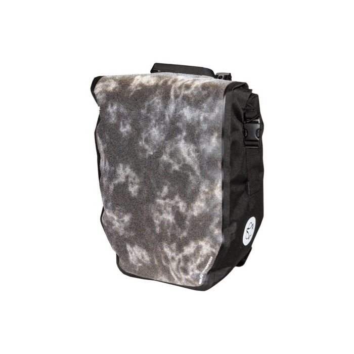 AGU SHELTER CLEAN L WATERPROOF REAR PANNIER REFLECTEREND